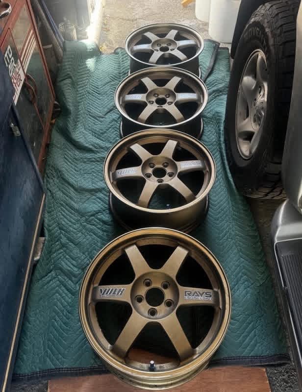 2003 RAYS Volk TE 37’s
