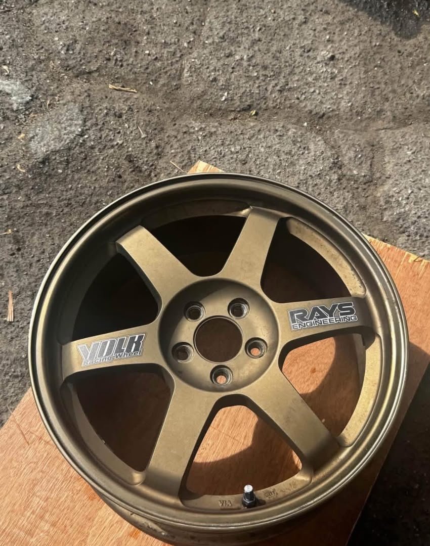 2003 RAYS Volk TE 37’s