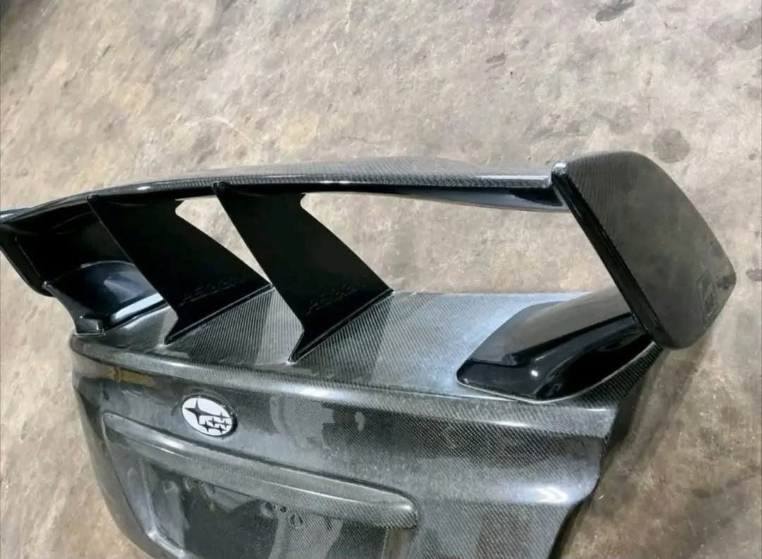 seibon carbon fiber trunk lid and spoiler
